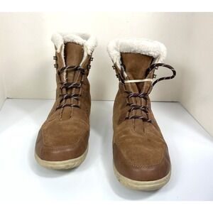 Magellan Outdoors Women's Size 9 Winter Boots Brown Suede Faux Fur Lined Lace Up
